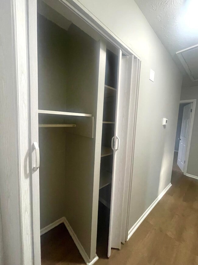 Building Photo - 3513 Sundart Dr