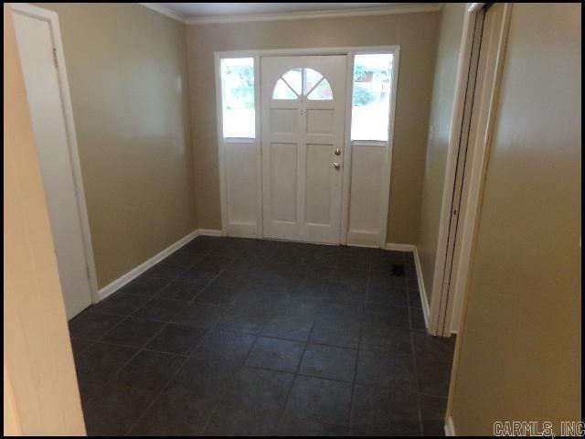 Building Photo - 4404 Greenway Dr