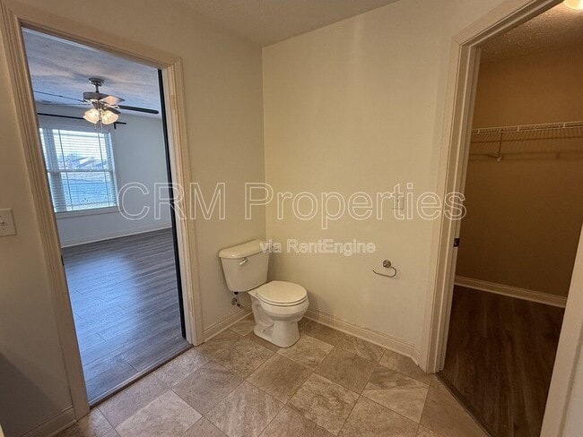 Building Photo - 3182 Morrow Dr