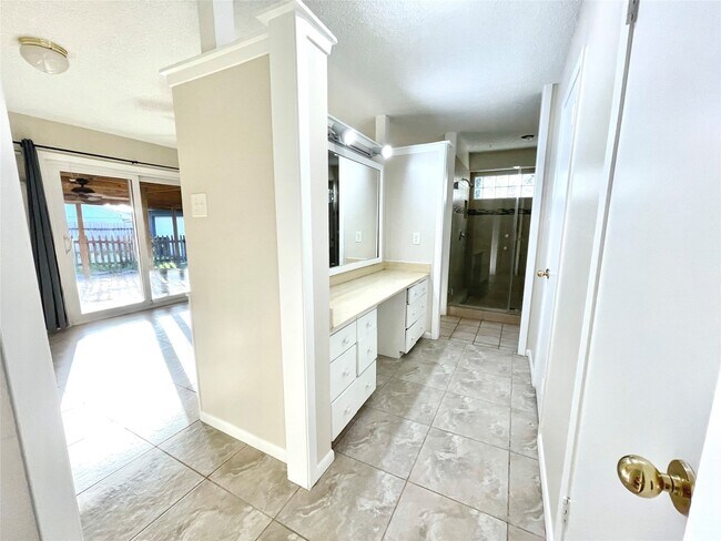 Building Photo - 307 Whitecap Dr