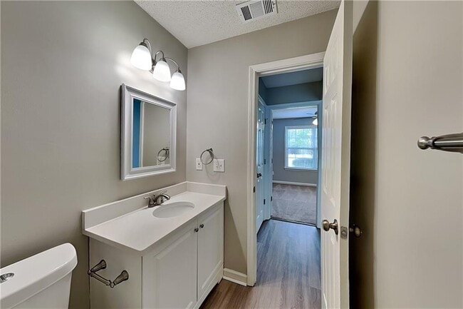 Building Photo - 252 Creel Chase NW