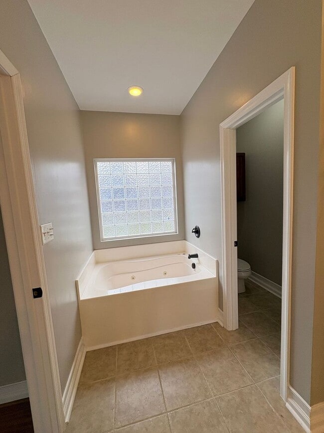 Building Photo - Harbour Breeze Estates