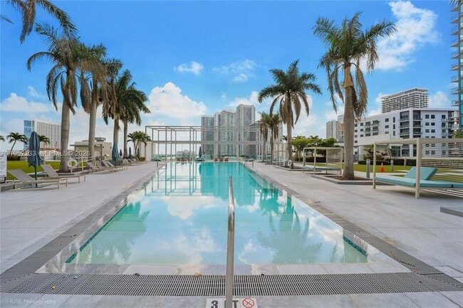 Building Photo - 3301 NE 1st Ave