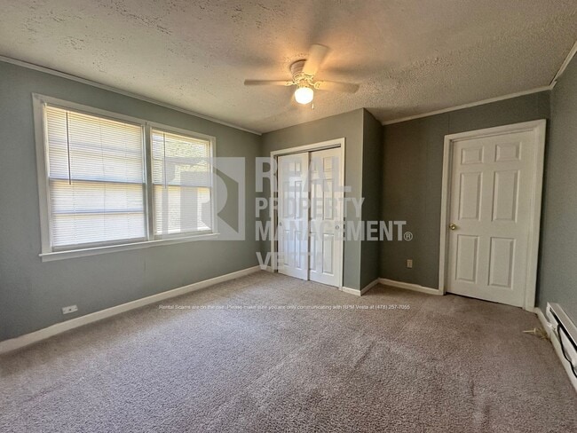 Building Photo - 2775 Reynolds Dr