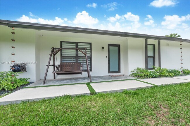 Building Photo - 8840 SW 181st Terrace