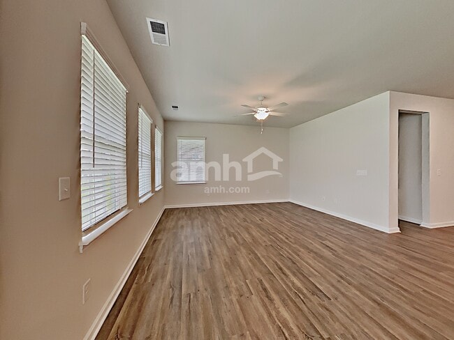 Building Photo - 2410 Abundance Ln