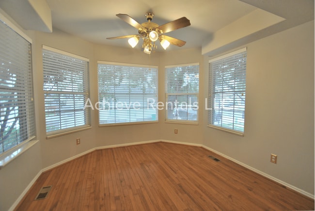 Building Photo - 587 N 1775 W