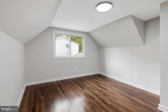 Building Photo - 5511 Callander Dr