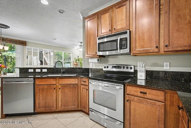 Building Photo - 2327 Caney Oaks Dr