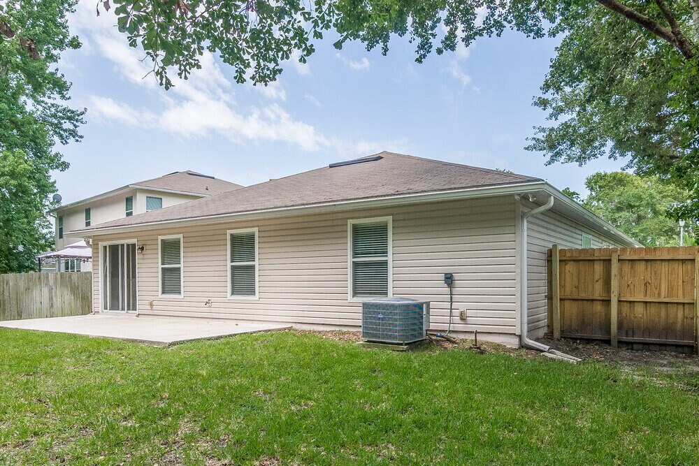 Building Photo - 1071 Collinswood Dr W