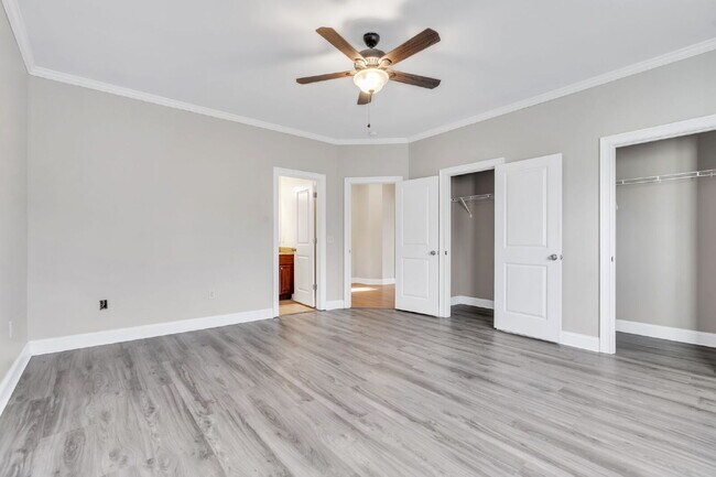 Building Photo - Beautiful 3-Bed Oasis in Travelers Rest with Granite Kitchen & Cozy Fireplace ($2275/mo base rent**)