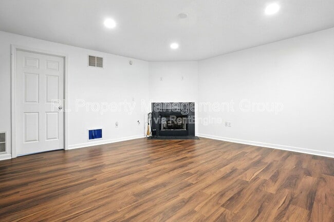 Building Photo - 7237 Steel Dust Dr