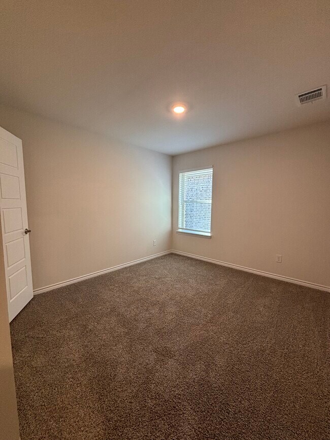 Building Photo - 1205 Rusted Rail Dr