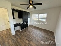 Building Photo - 237 Gary Dr
