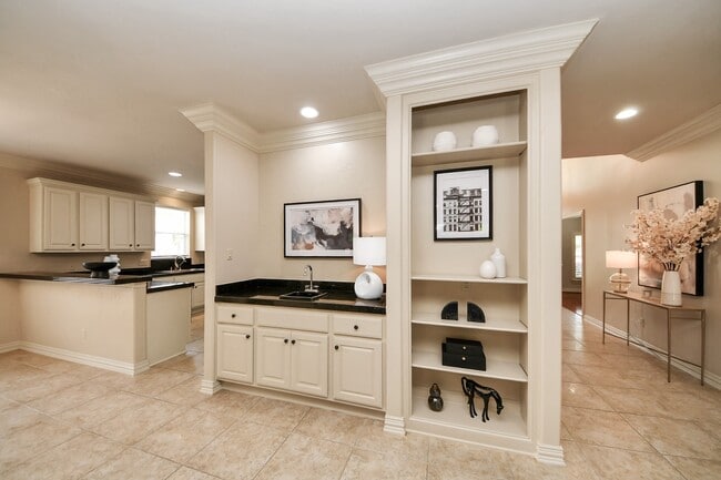 Building Photo - 14207 Jade Cove Dr