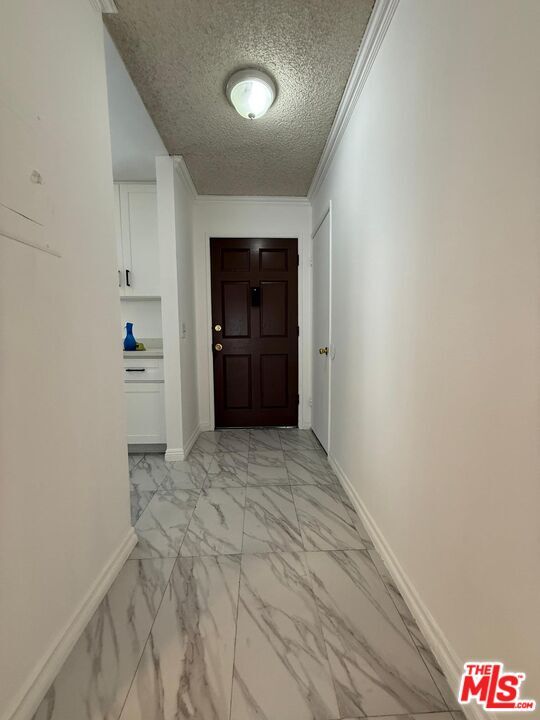 Building Photo - 1038 Thompson Ave