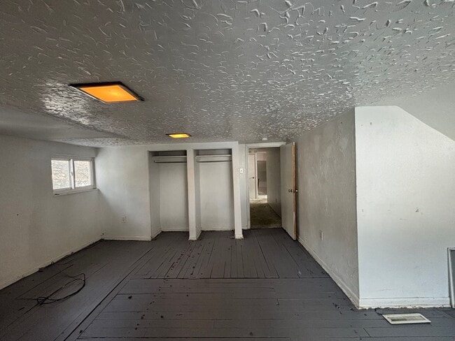 Building Photo - New Year, New Home, $500 Off! This is a Lease-to-Own – Not a typical rental.