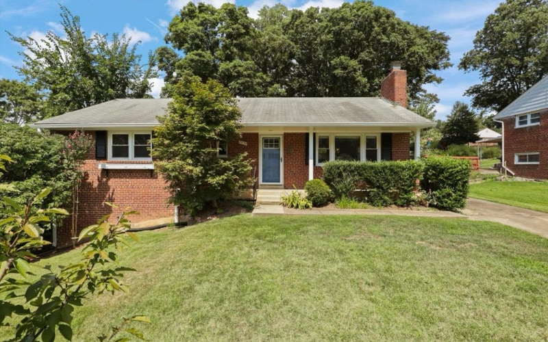 Building Photo - 5954 Kedron St