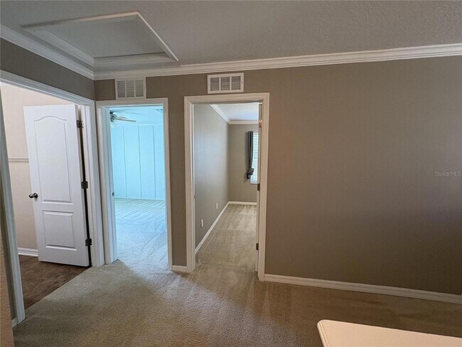 Building Photo - 5822 Tulip Flower Dr