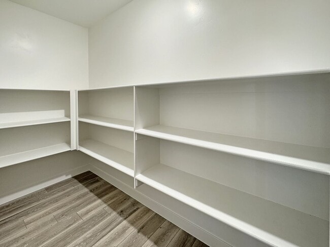 Building Photo - 3011 E Lavatera Dr