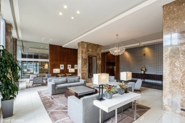 Building Photo - 655 W Irving Park Rd