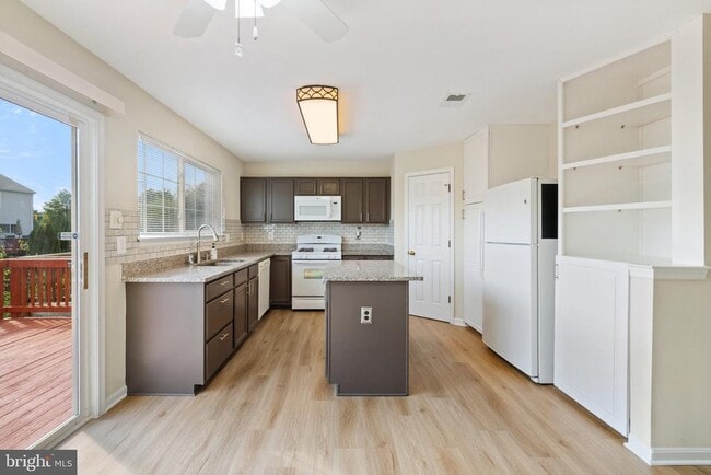 Building Photo - 8220 Ramseur Pl