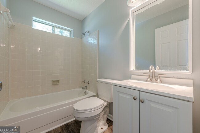 Building Photo - 5458 Winslow Crossing N