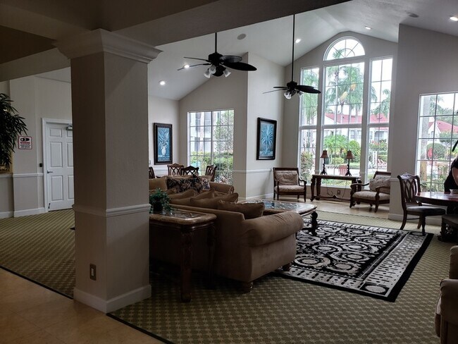 Building Photo - Charming 1 Bed 1 Bath in I District of Orl...