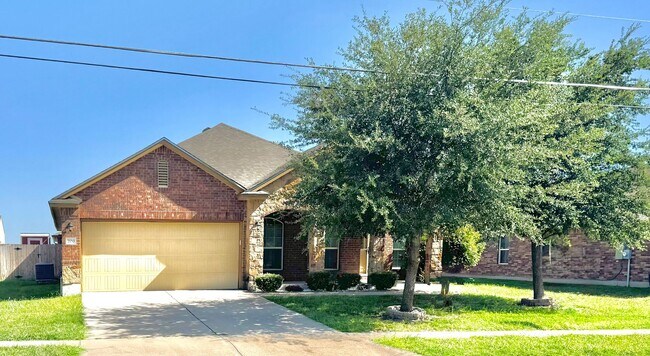 Primary Photo - Pre-Holiday Move-In Special!!! Wonderful 3 Bedroom, 2 Bath Home in Highly Desirable Splawn Ranch ...