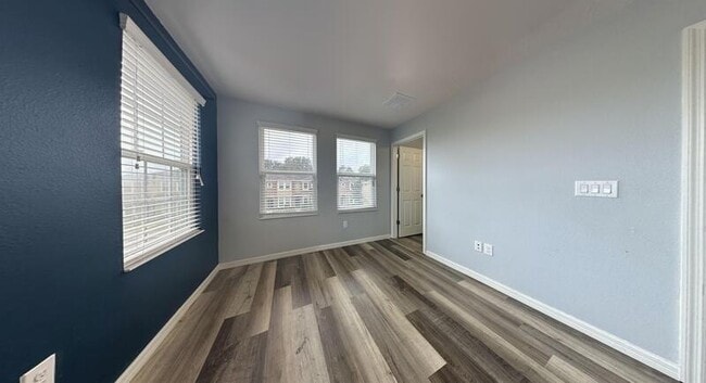 Building Photo - 7031 White Treetop Pl