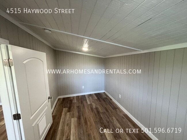 Building Photo - 4515 Haywood St