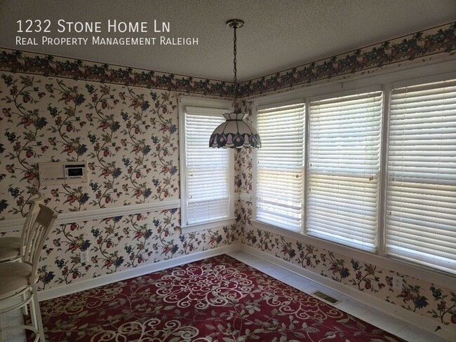 Building Photo - 1232 Stone Home Ln