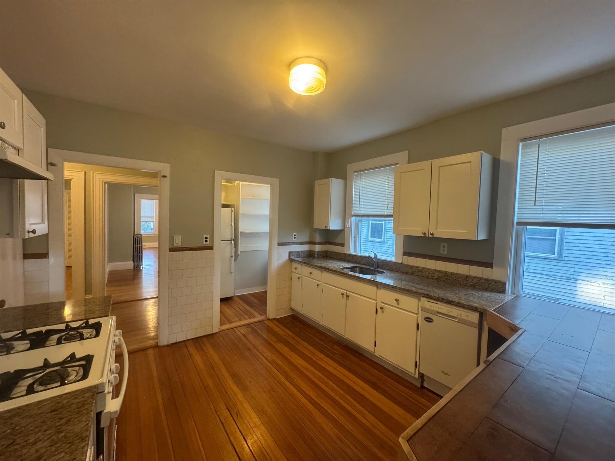 Building Photo - 106 Highland Ave