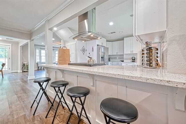 Building Photo - 10601 Willowgrove Dr