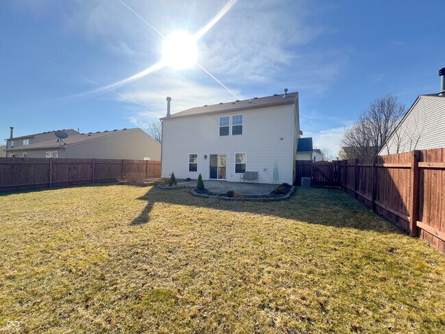 Building Photo - 14243 Holly Berry Cir
