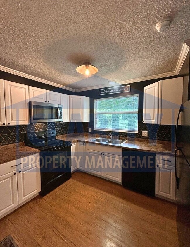 Building Photo - Charming Ranch-Style Home in the Heart of ...