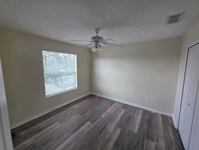 Building Photo - 442 Mulberry Ct