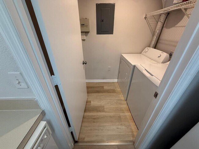 Building Photo - 5506 Metrowest Blvd