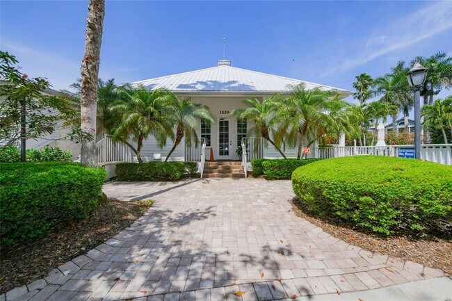 Building Photo - 1280 Dolphin Bay Way