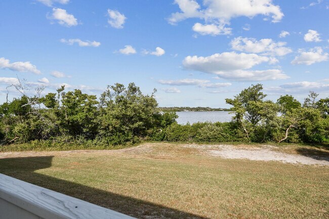 Building Photo - 7745 Manasota Key Rd