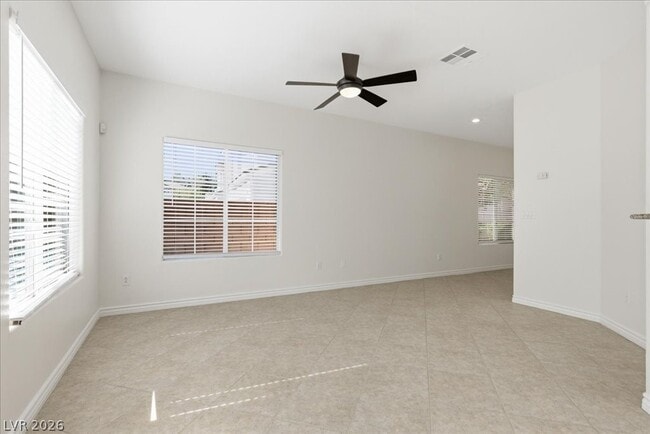 Building Photo - 236 Charming Ct