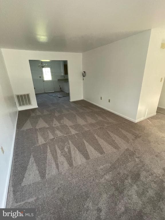 Building Photo - 363 Stonehedge Ln