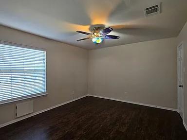 Building Photo - 615 Pumpkin Dr