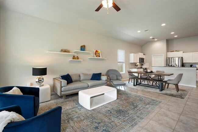 Building Photo - 9925 Comely Bnd