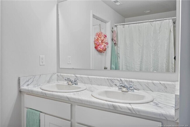 Building Photo - 178 Hedge Hunter Ct