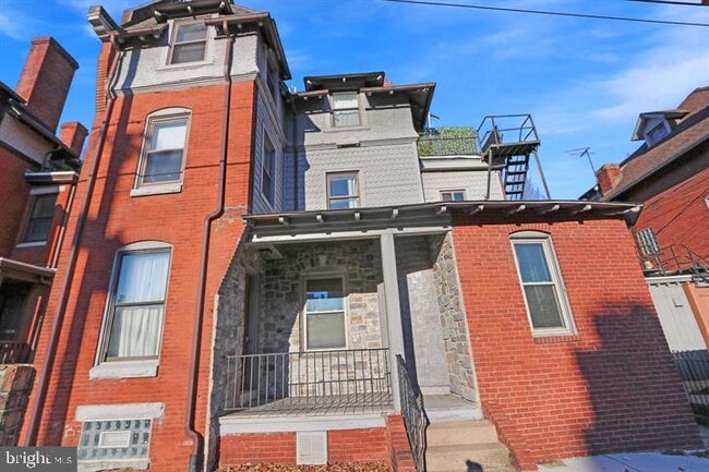 Building Photo - 1303 Pennsylvania Ave