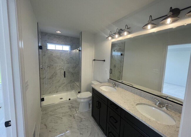 Master Bathroom - 4008 Varick St