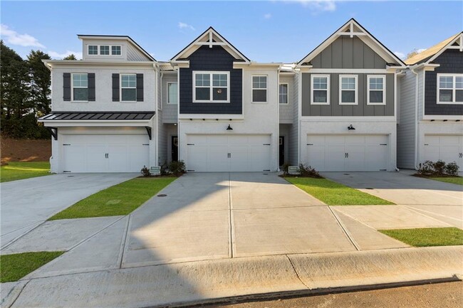 Building Photo - 2527 Riverside Rd