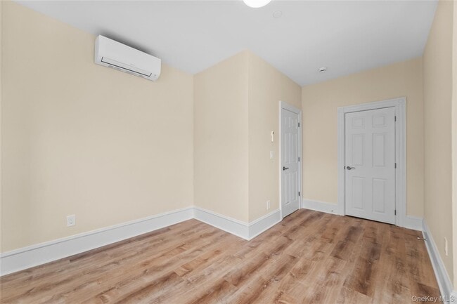 Building Photo - 81 N Washington St