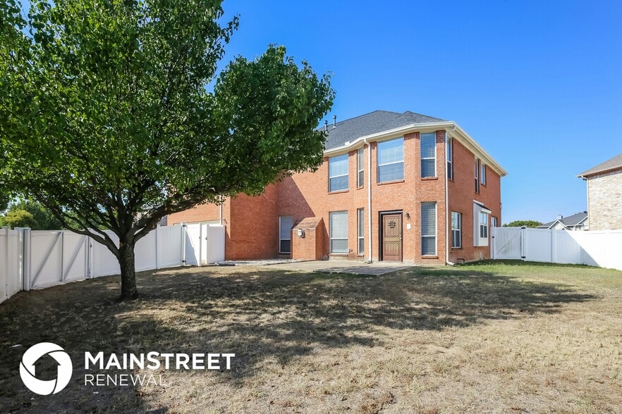Building Photo - 304 Emery Oak Ct